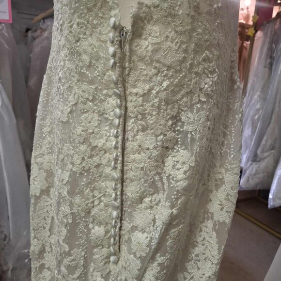 Rosa Clara "Debrah" Wedding Gown (Unaltered) - Picture 6 of 12